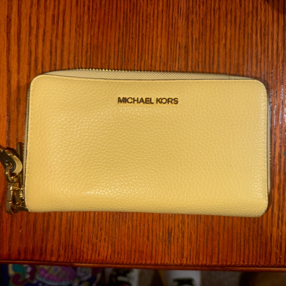 Michael Kors Butter Yellow Leather Zip Wallet